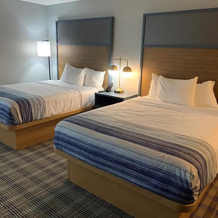 Americinn By Wyndham Marshfield Екстер'єр фото