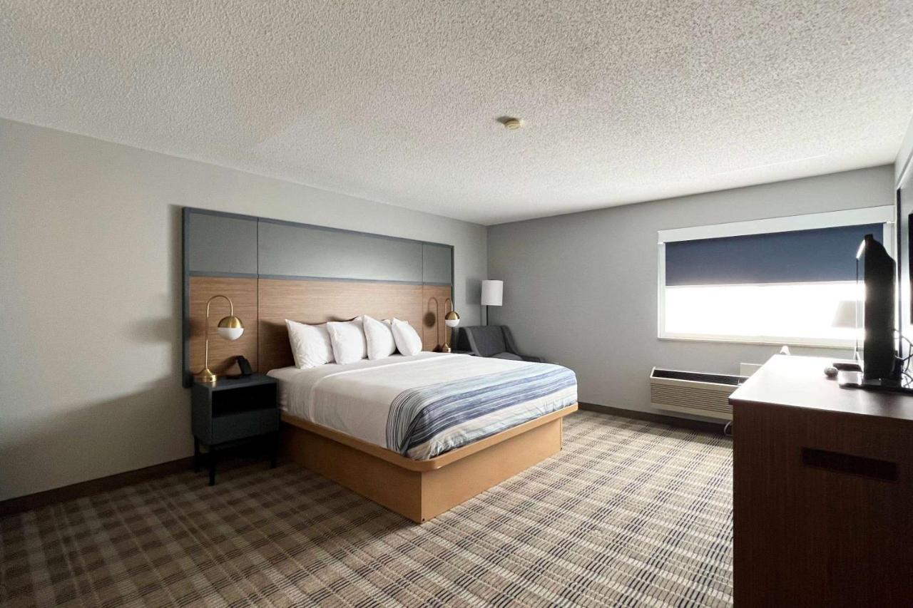 Americinn By Wyndham Marshfield Екстер'єр фото