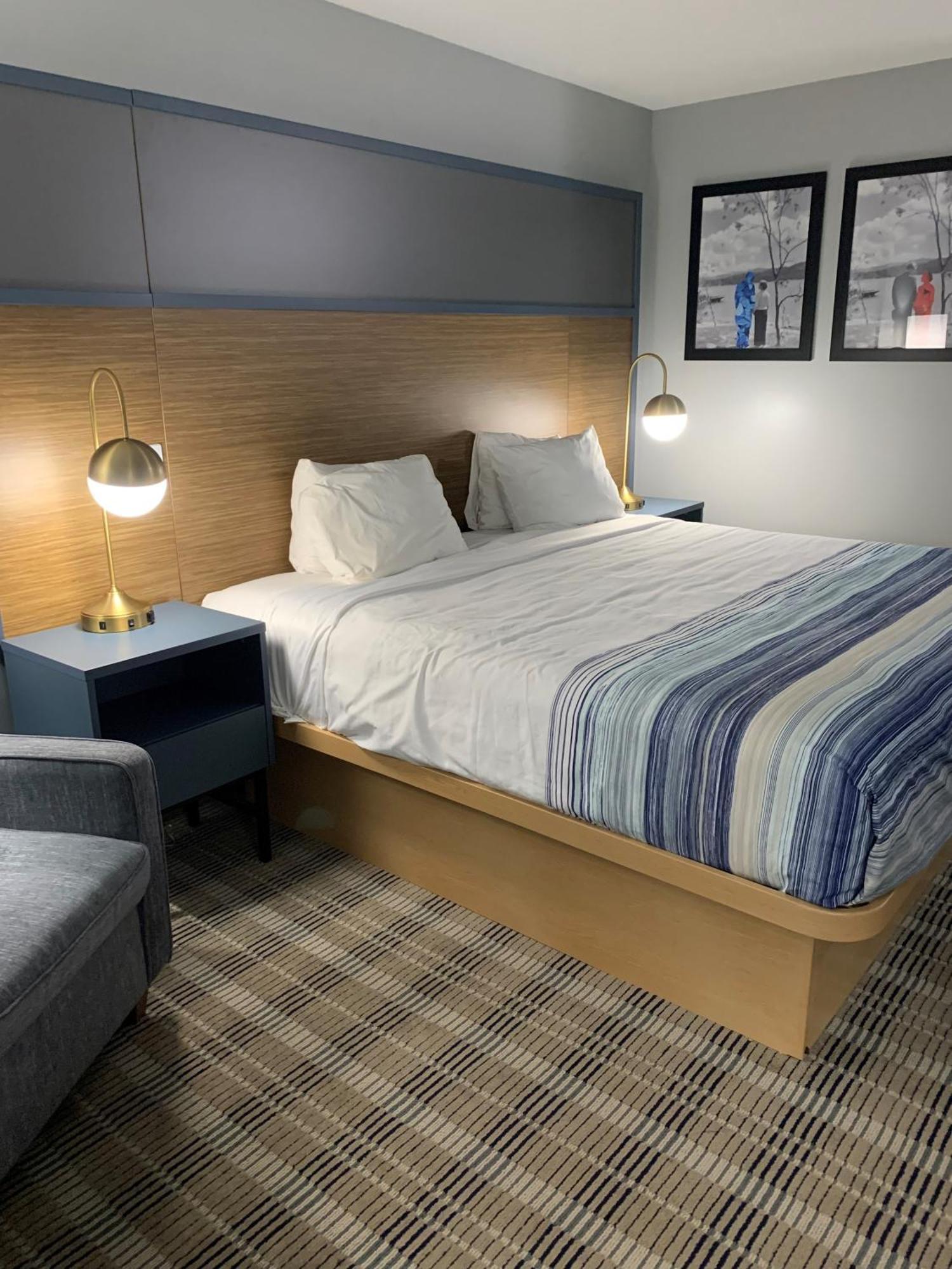 Americinn By Wyndham Marshfield Екстер'єр фото