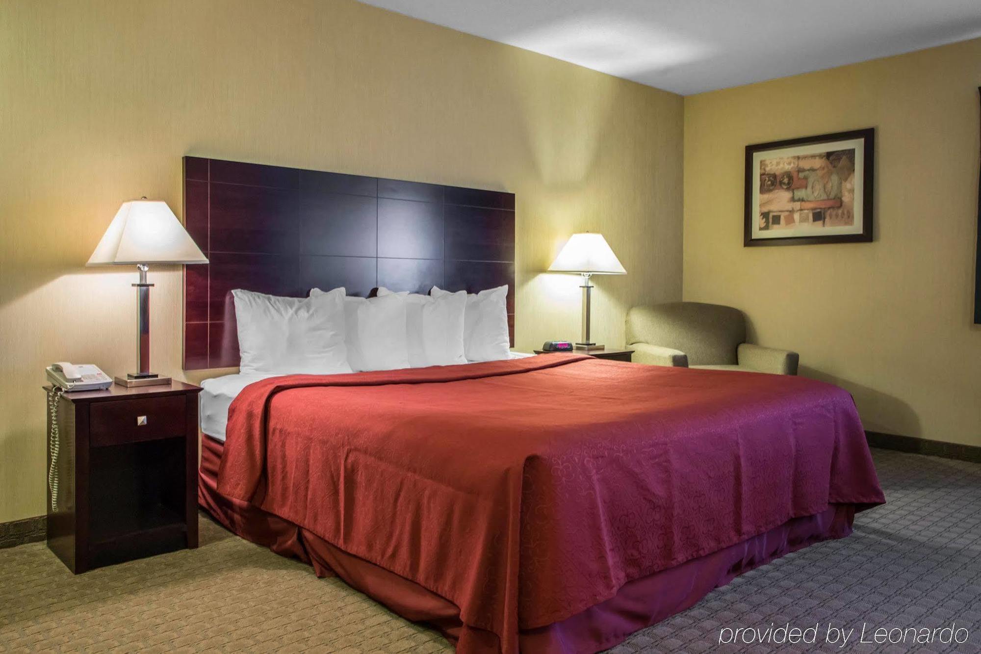 Americinn By Wyndham Marshfield Екстер'єр фото