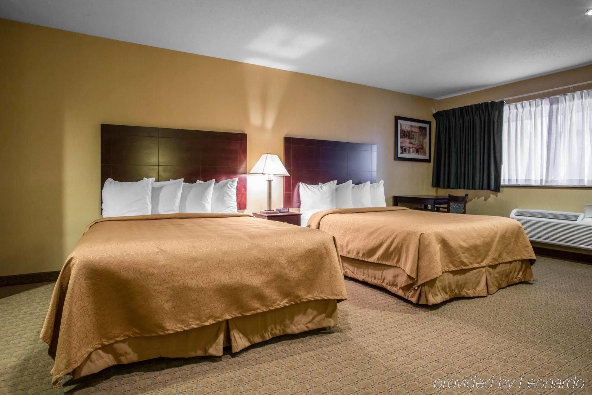 Americinn By Wyndham Marshfield Екстер'єр фото