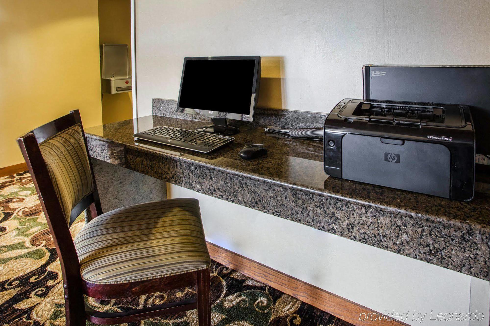Americinn By Wyndham Marshfield Екстер'єр фото